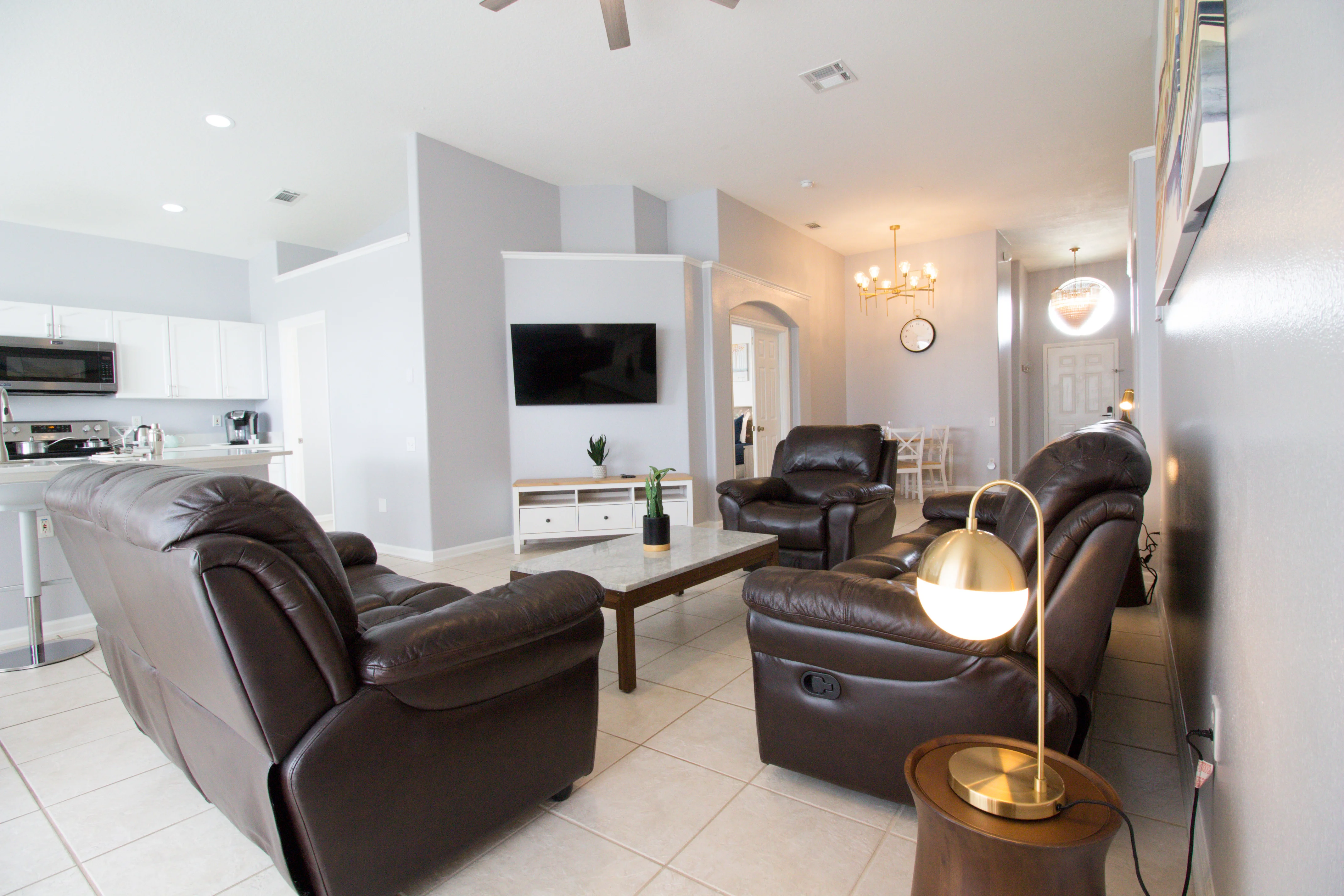 What Does an Orlando Vacation Rental Really Cost? A Guide to Fees and Booking Direct