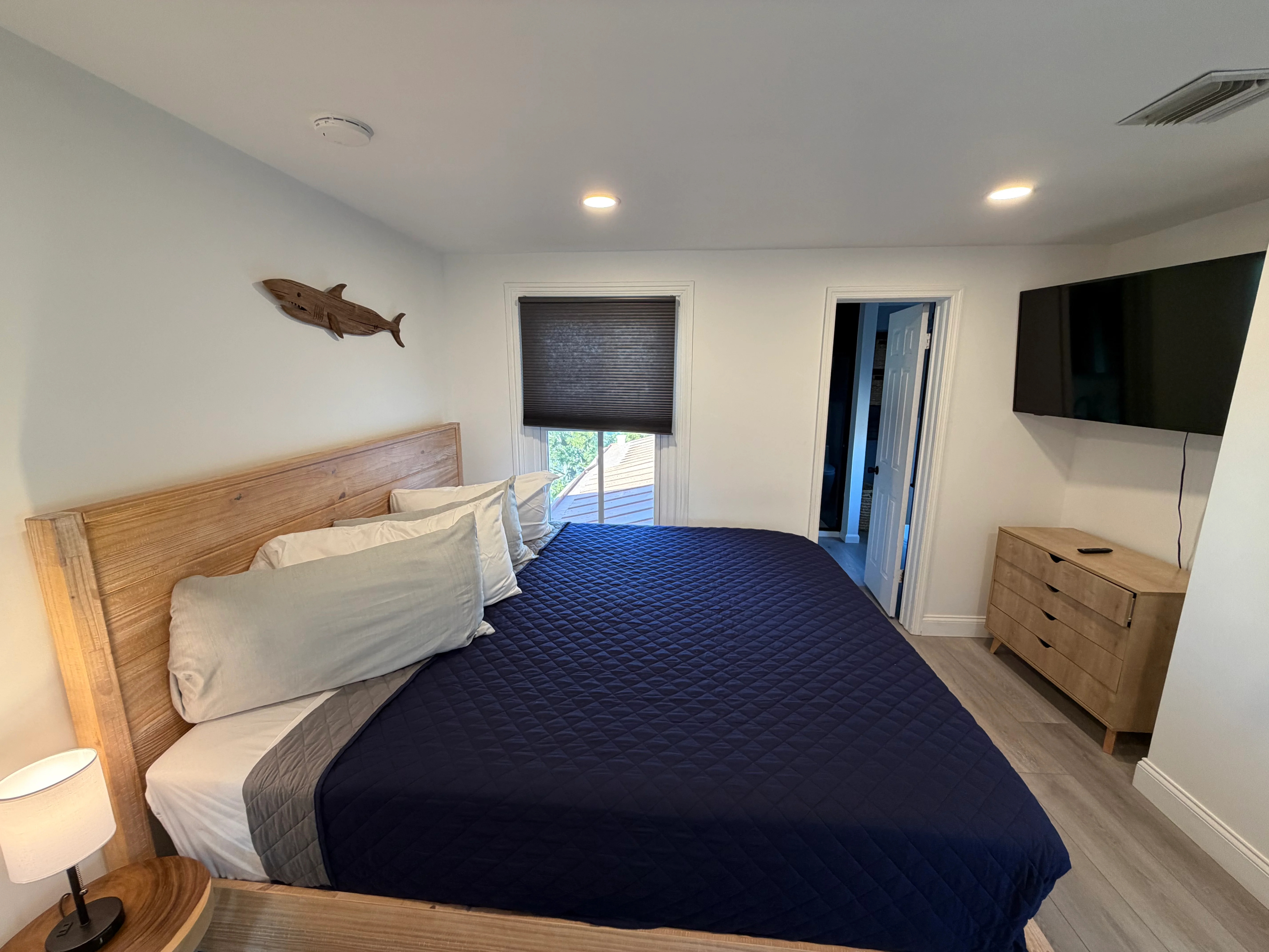 Cape Belvedere master bedroom with ocean view and deck access, rental in Cape May New Jersey